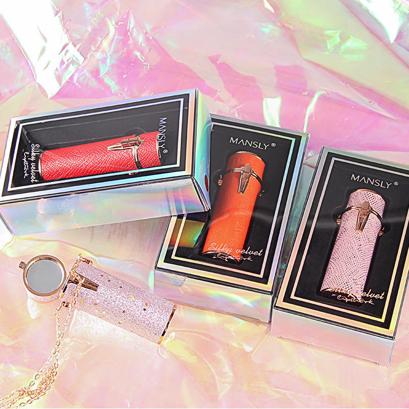 Long-Lasting Waterproof Matte Lipstick with Chain Detail Daily Use Carved Lipstick for Women