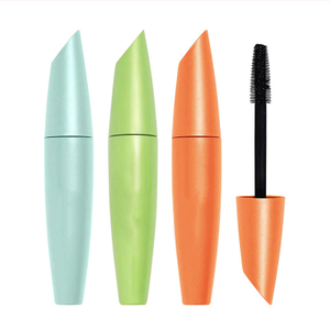 Long-lasting Waterproof, Vegan, And Herbal Fiber Ingredients. Suitable for Curling Eyelashes, Preventing Smudging, And Creating Thick And Voluminous Lashes.